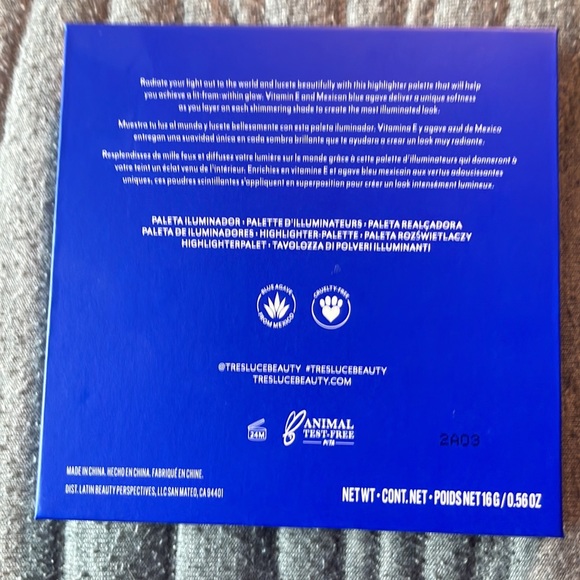 Treslúce beauty Lucete Glow Highlighter Palette - Picture 3 of 3